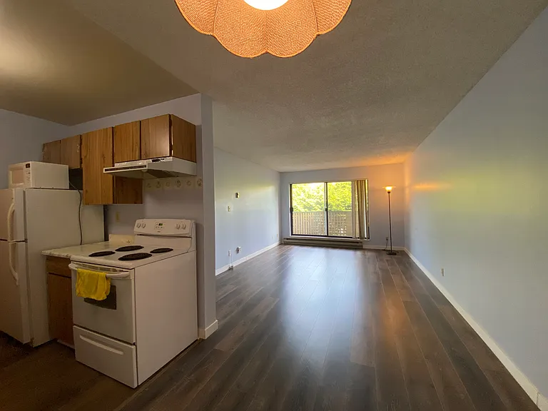 8700 Ackroyd Rd #203 — Photo 4