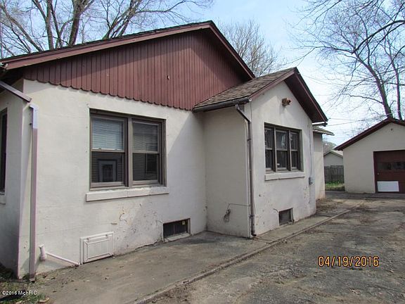 2nd image of 1415 Ogden Ave