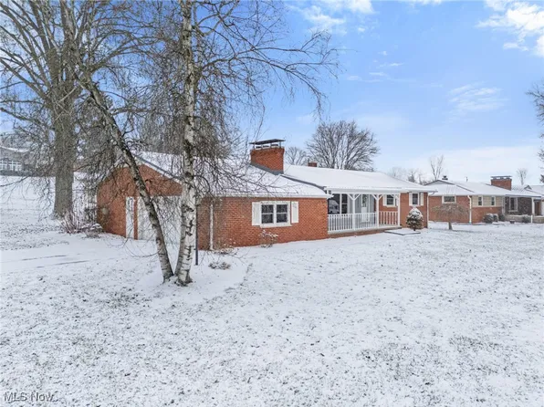 3273 Dellwood Ave NW, Canton, OH 44708