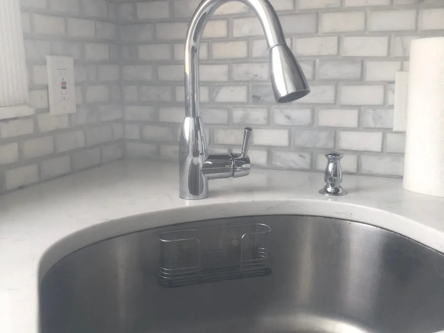 112 Waverly Ave — Photo 1