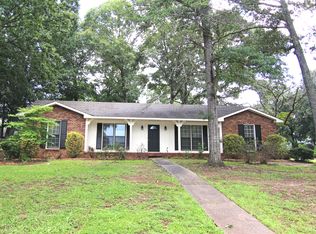 3200 Saint Clair Dr, Phenix City, AL 36867