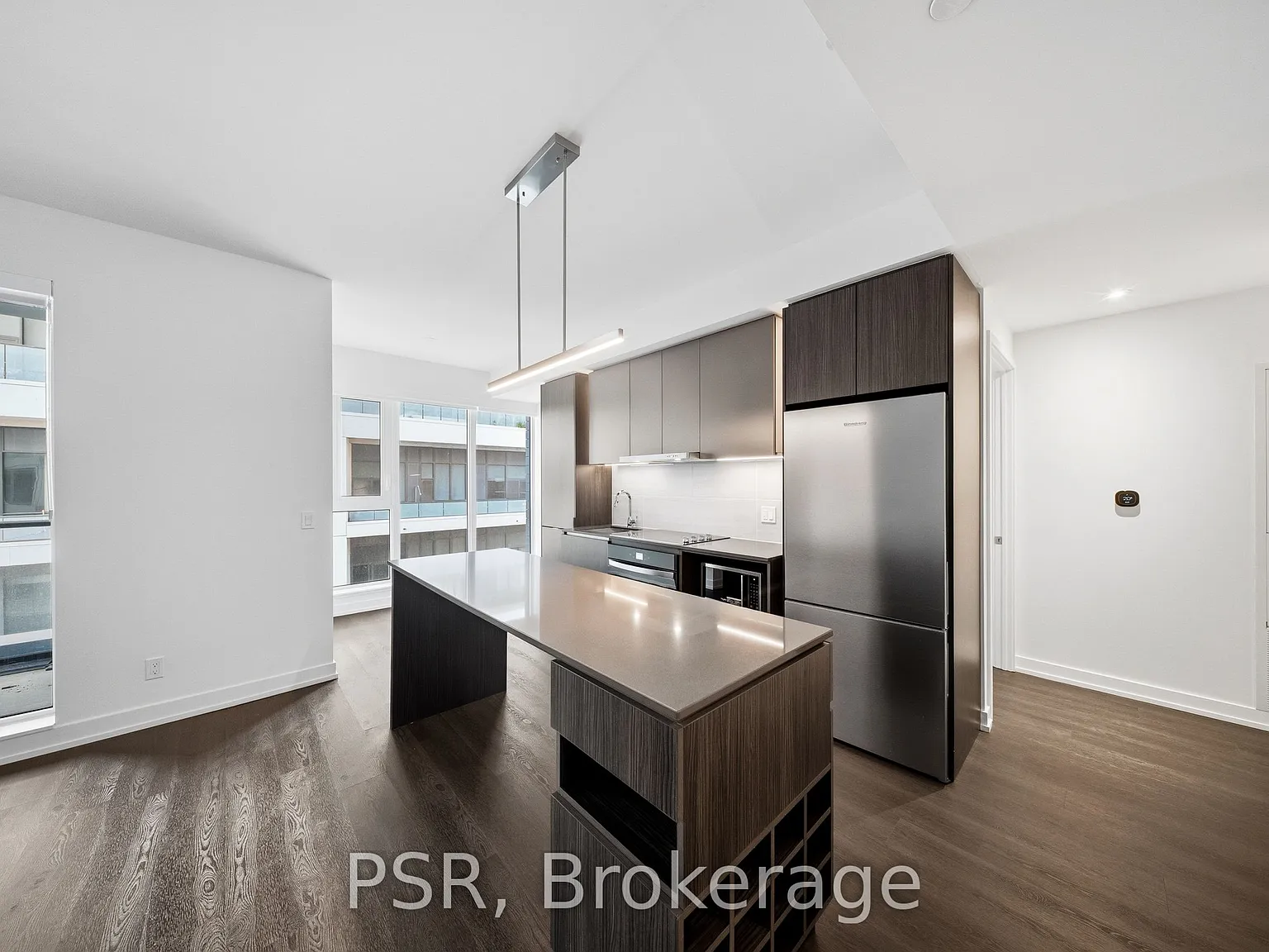 3 bed, $4,500 — Photo 2