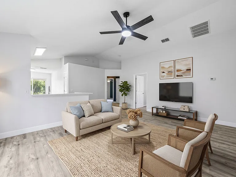 5863 Meadowpark Pl — Photo 3