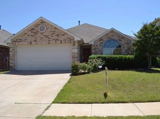 5017 Indian Valley Dr, Fort Worth, TX 76123