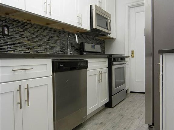 2nd image of 133 W 71st St APT 2C