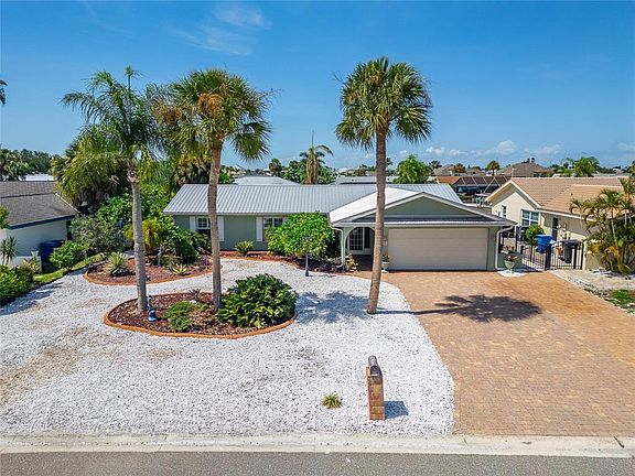 2nd image of 908 SAGO PALM WAY
