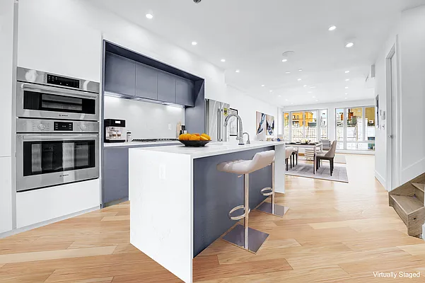 Rented by Hillel Realty Group | media 3