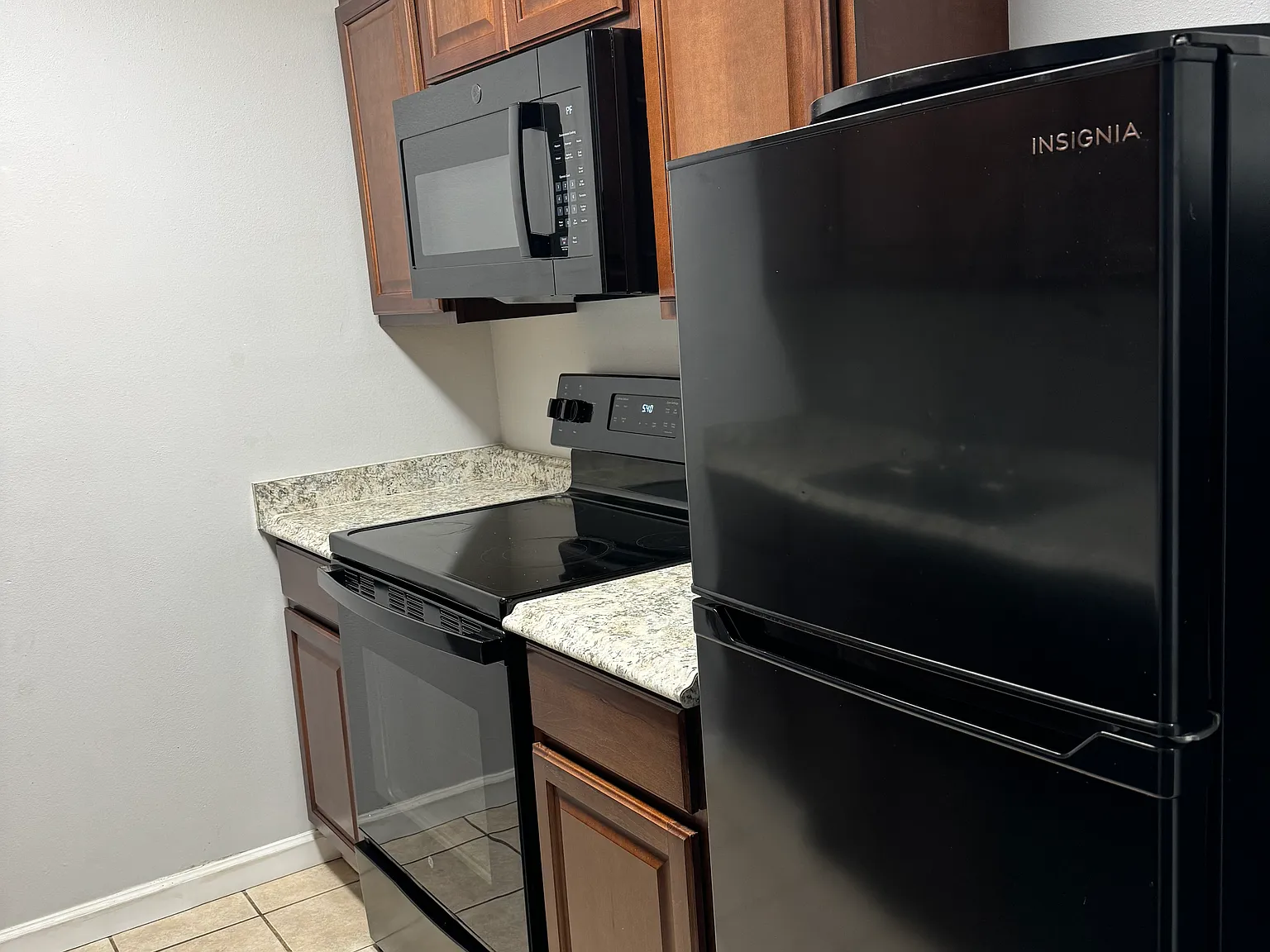 2 bed, 800 sqft, $895 — Photo 4