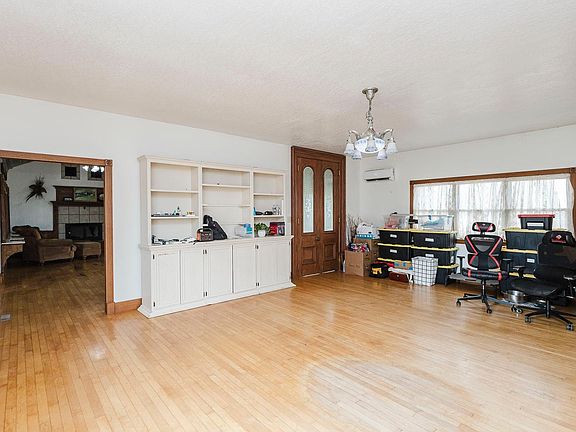 5th image of 426 SE 10th Ave