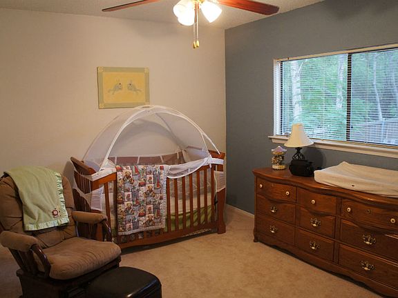 5th image of 2308 Abbington Ln