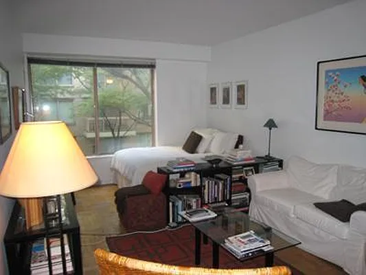 Rented by Keller Williams NYC | media 32