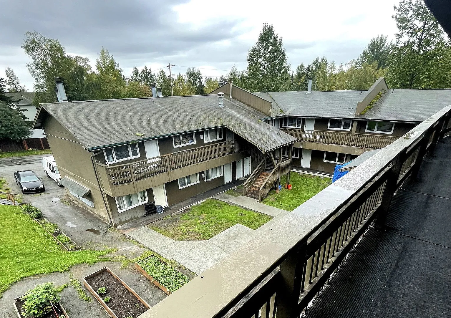Sandpiper Apartments — Photo 3