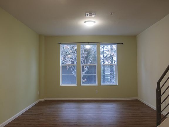 5th image of 464 Marina Way