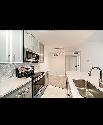 4th image of 12550 Whittington Dr APT 412