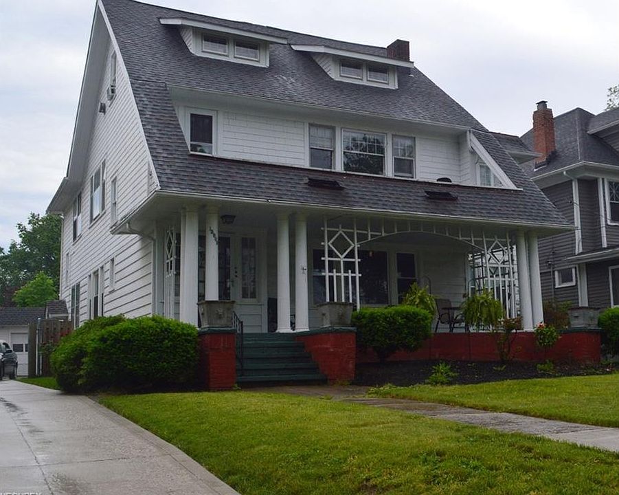 1st image of 15909 Clifton Blvd