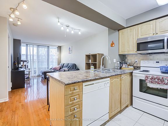 4th image of 310 Red Maple Rd #201