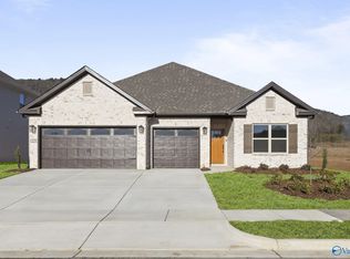 1221 Vouri Cir, Huntsville, AL 35803