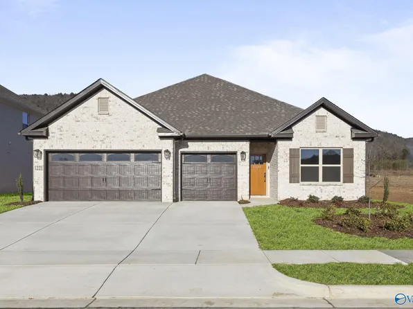 1221 Vouri Cir, Huntsville, AL 35803