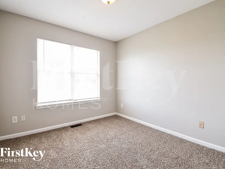 2451 Brianna Dr — Photo 13