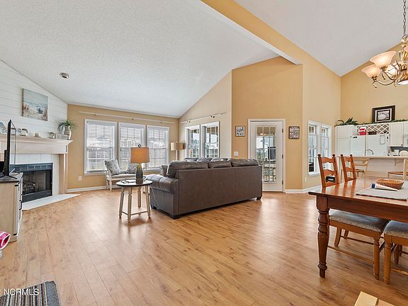 2nd image of 3145 Lakeside Commons Dr #1