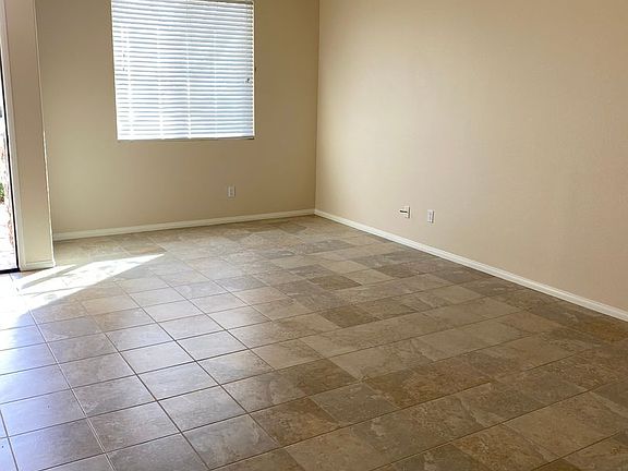 3rd image of 16820 Desert Lily St