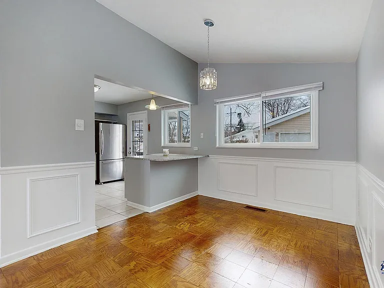 224 Berry St — Photo 6
