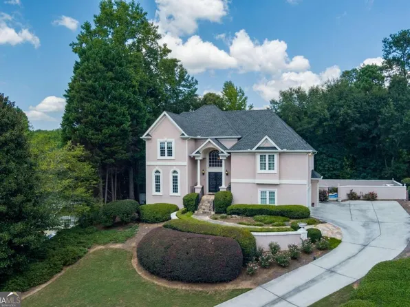 3921 Glenhurst Dr SE, Smyrna, GA 30080