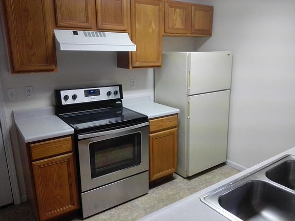 2nd image of 3516 Marquis Ct