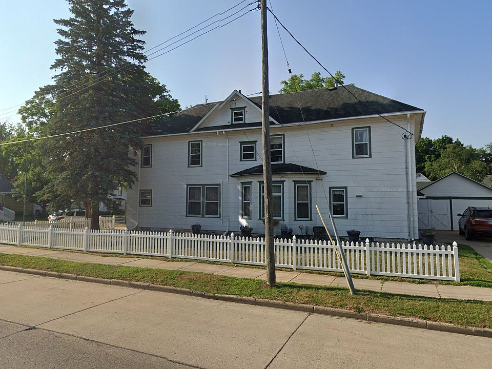 1st image of 200 5th St SW