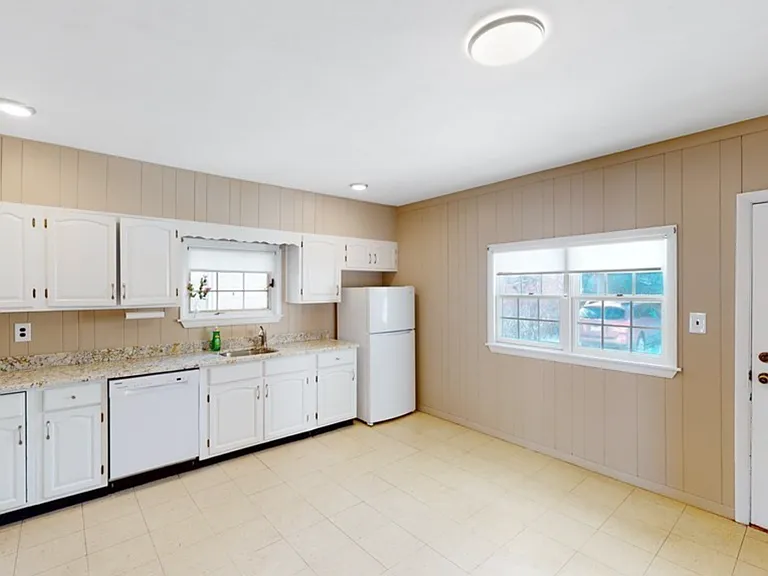 70 Hudson St #1 — Photo 9