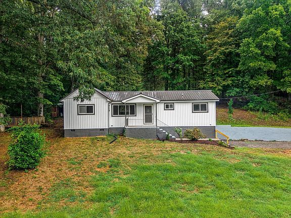 3rd image of 6413 Manis Rd