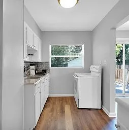 5119 Sunderland Rd — Photo 11