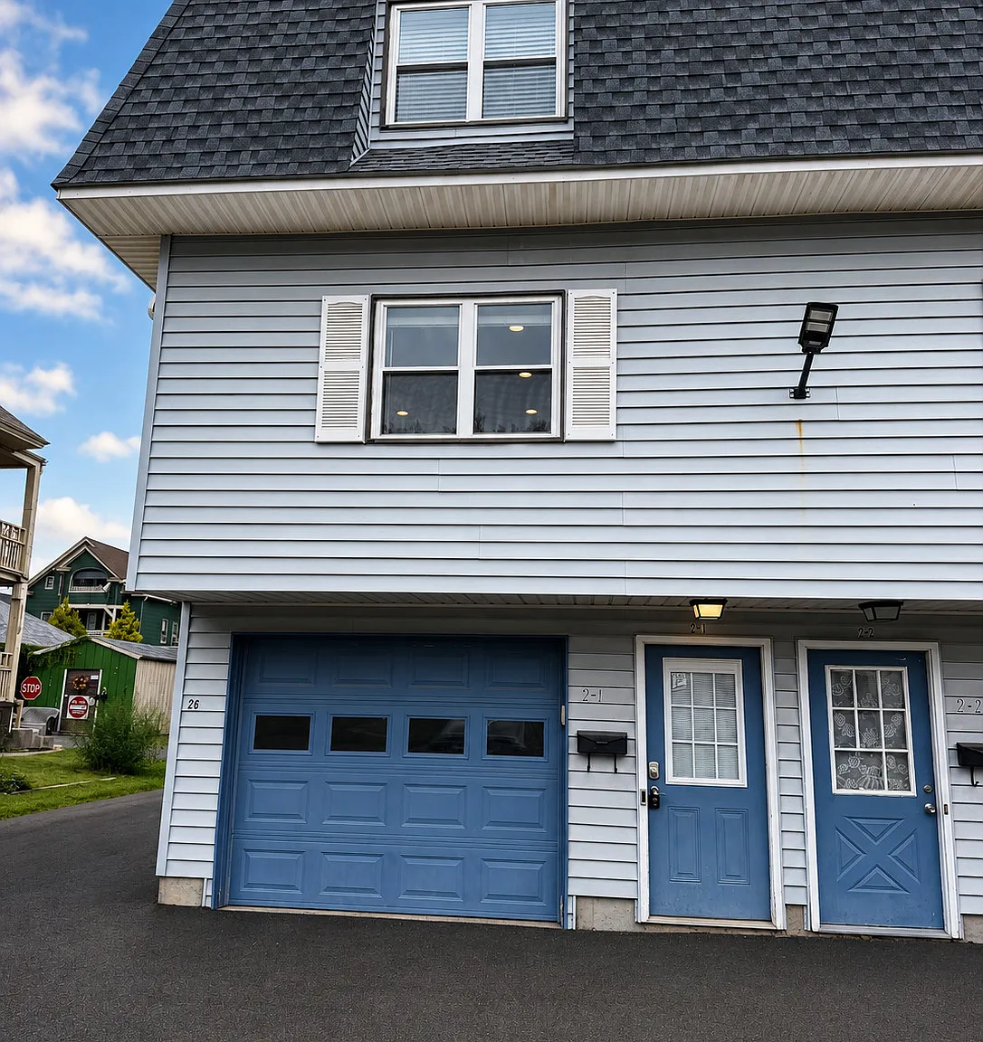 2 bed, 1.5 bath, 896 sqft, $1,800 — Photo 1