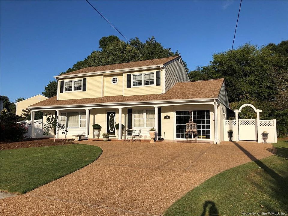 1st image of 326 Malden Ln
