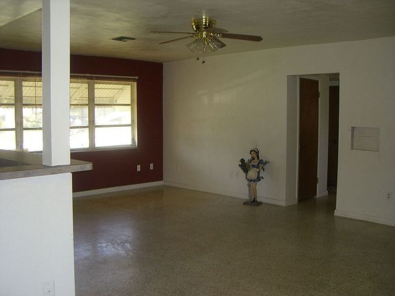 4th image of 1528 Valencia St