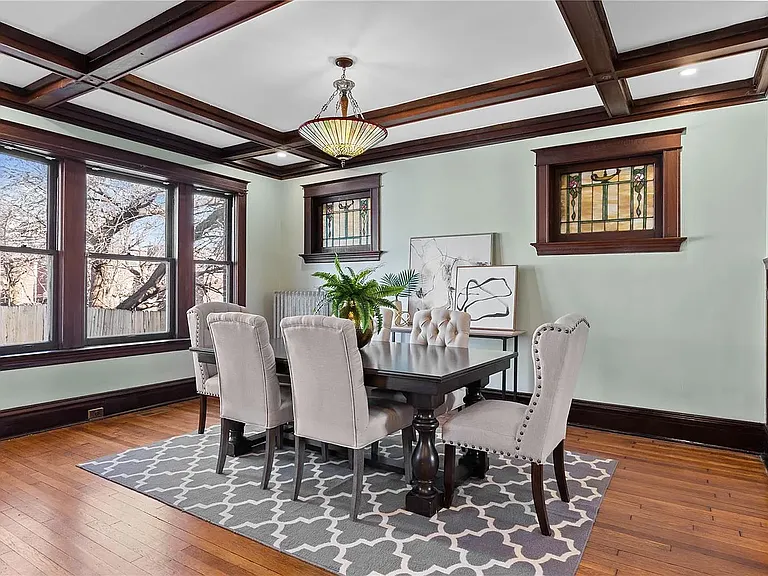 3831 Lafayette Ave — Photo 6