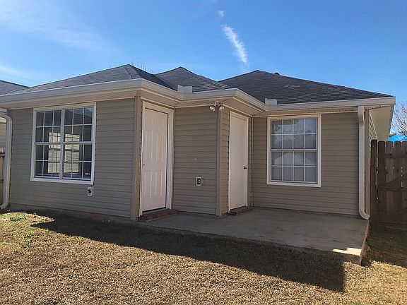 4th image of 3101 Flintlock Dr