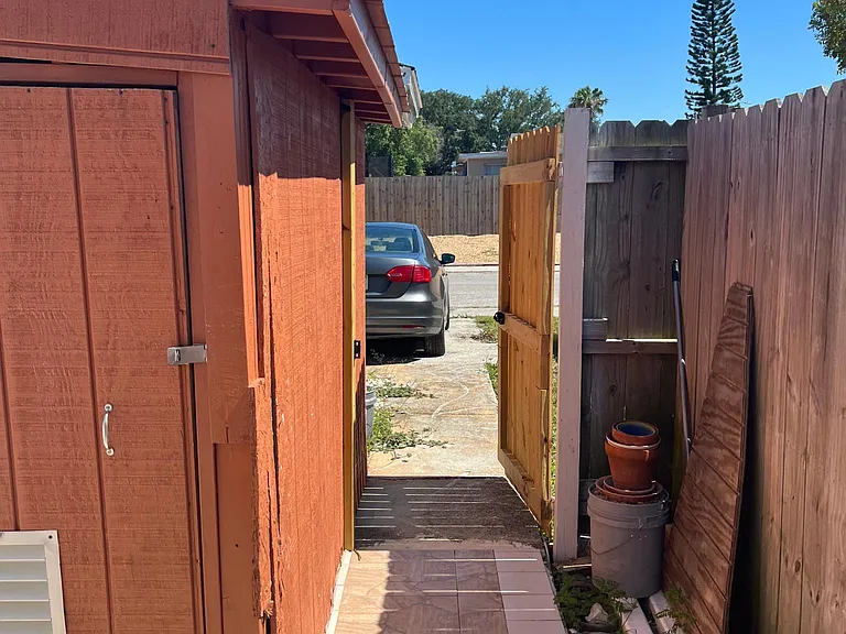 3055 Atlantis Dr — Photo 3