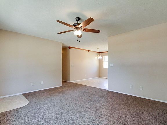 4th image of 1941 Meadow Dr