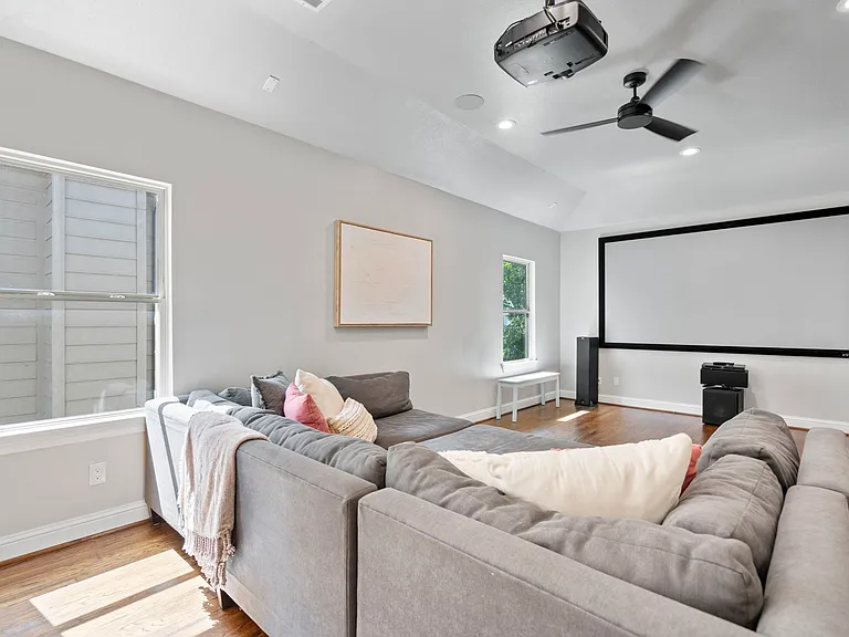 6011 Goodwin Ave — Photo 25