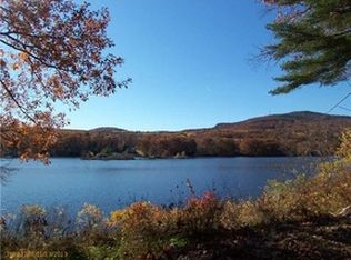 339 Hosmer Pond Rd, Camden, ME 04843