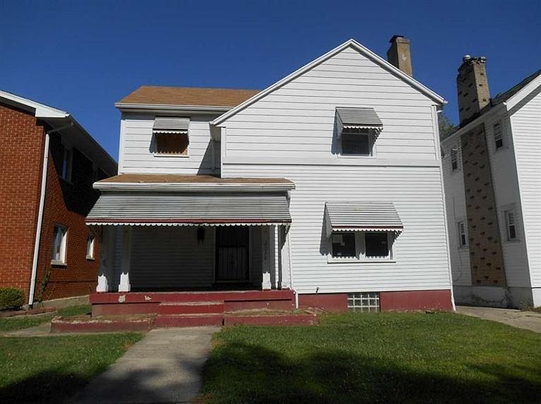 1st image of 2028 Emerson Ave