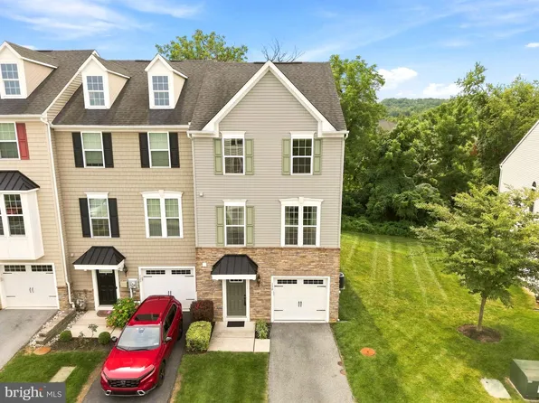 130 Cricket Dr, Malvern, PA 19355
