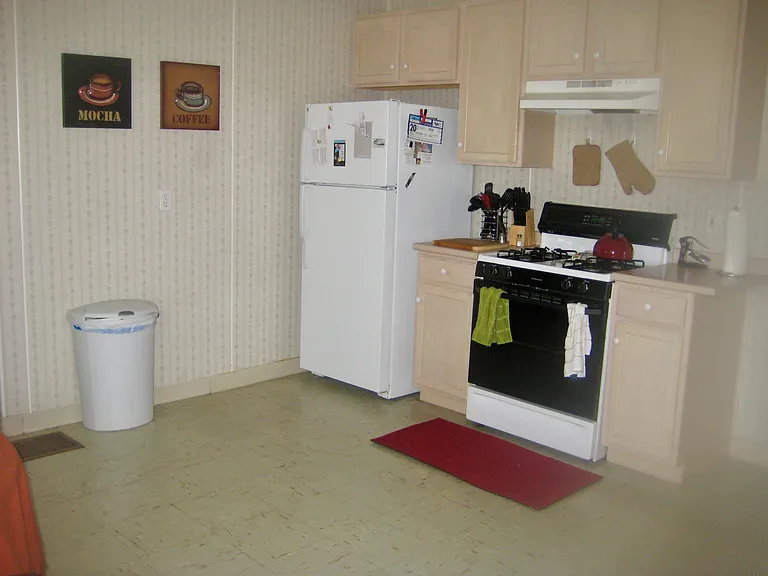 137-141 Whitwell St #1 — Photo 4