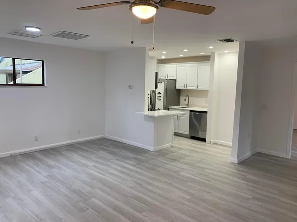 11 Crossings Circle #G, Boynton Beach, FL 33435