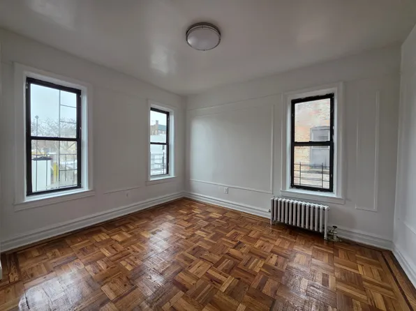 861 48th Street image 1 of 7