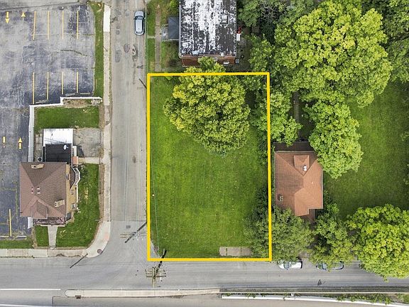 3rd image of 448 Hamilton Ave