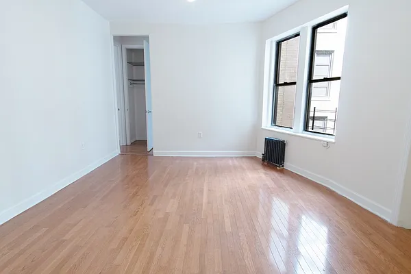 Rented by Julianna Realty Corp | media 27