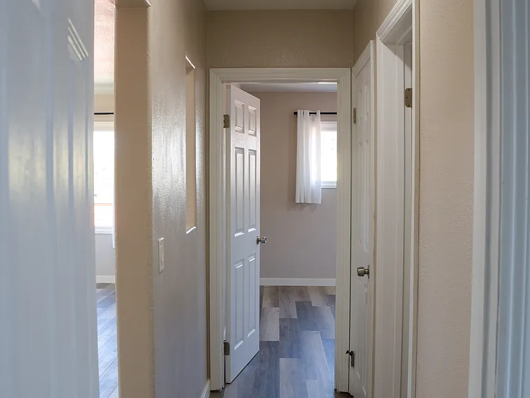 4481 Dwight St — Photo 30