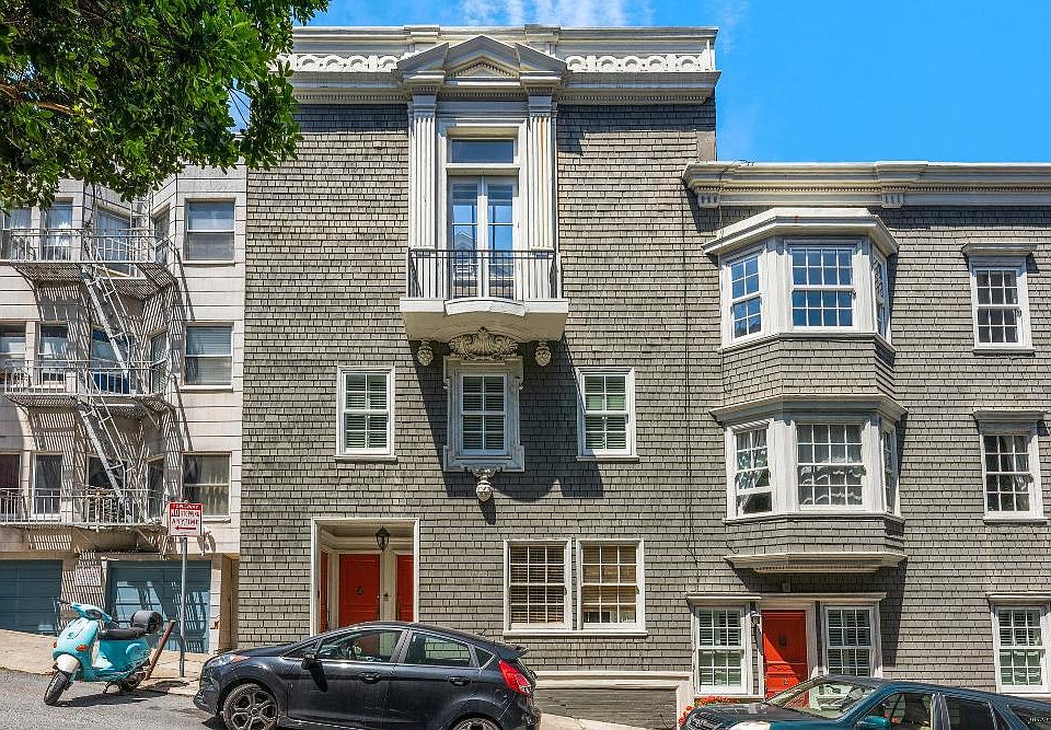 1st image of 16 Pleasant St #18
